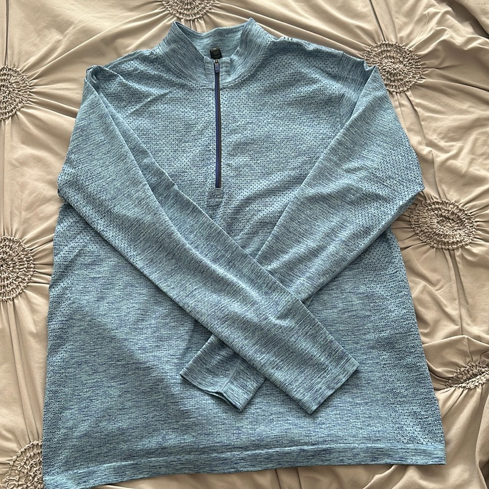 NWOT Metal Vent Tech Midweight Half zip